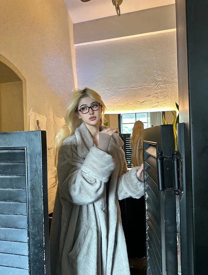 Gracefully Styled Coat for Any Occasion