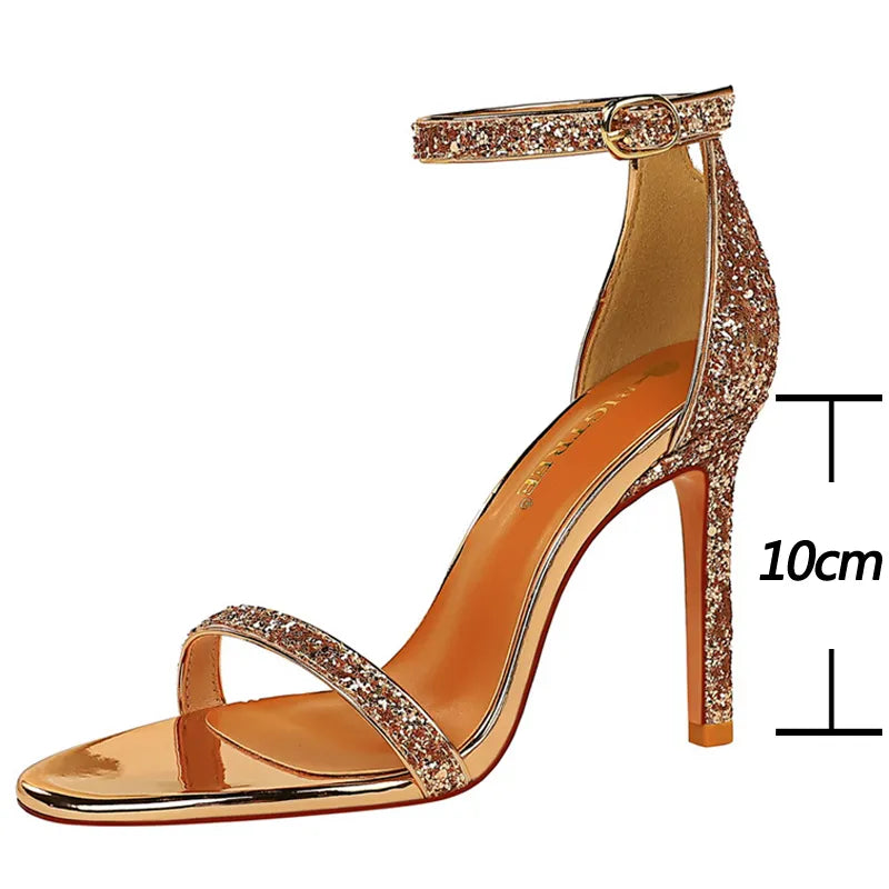 Well Tailored Heels with a Graceful Silhouette