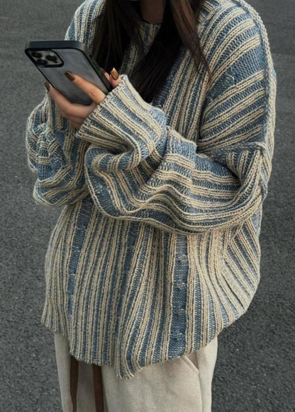 Effortlessly Elegant Sweater with a Timeless Design