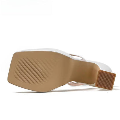 Effortlessly Elegant Shoes with a Timeless Design