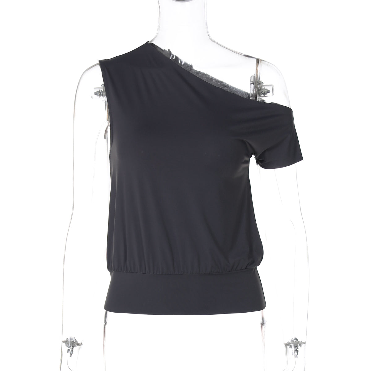 Well Tailored Garment with a Graceful Silhouette