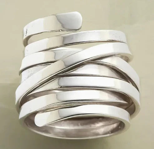 Swirl Design Ring