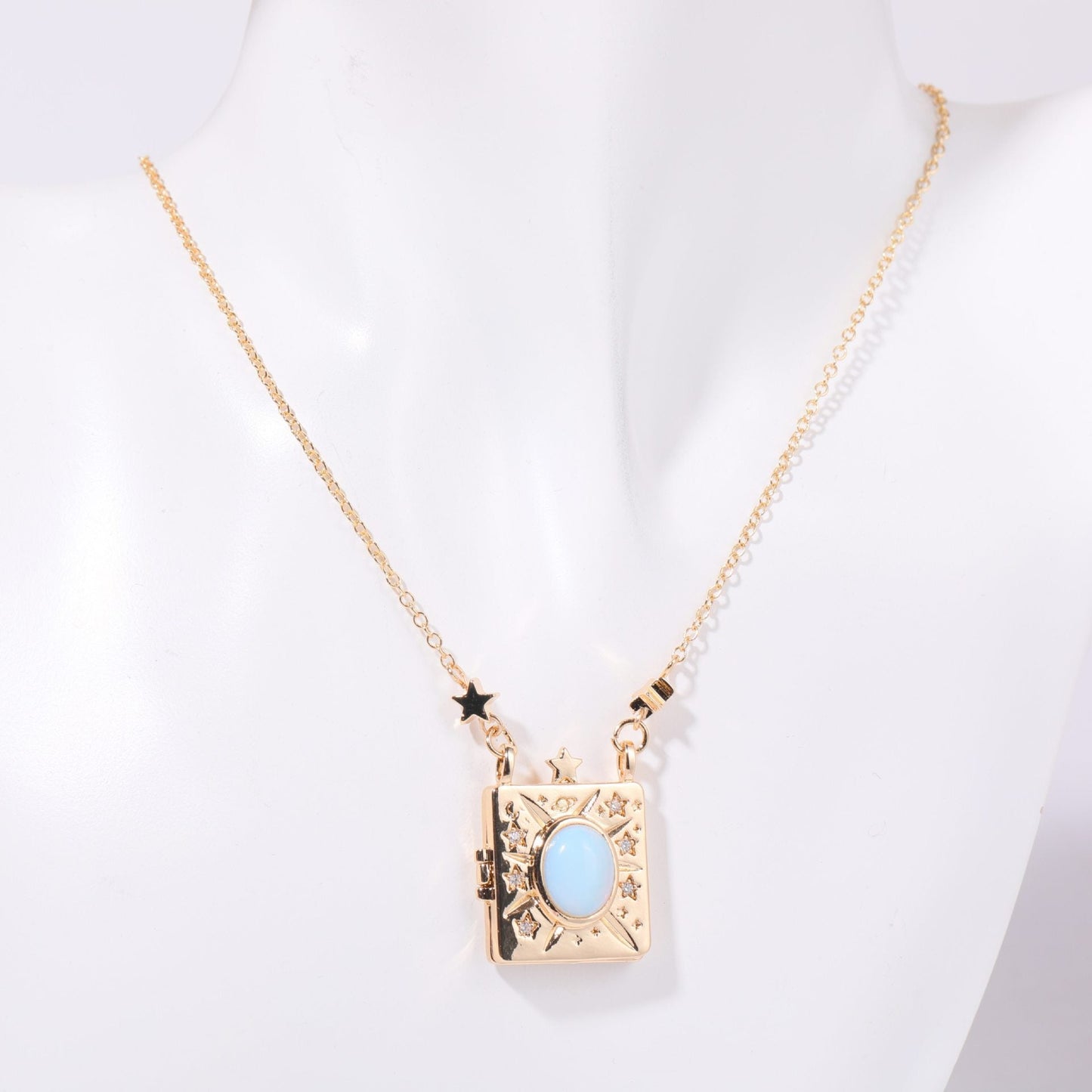 Kai Keepsake Locket Necklace