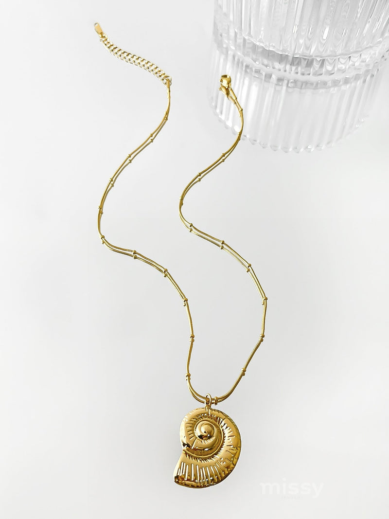 Dia Ocean Inspired Necklace