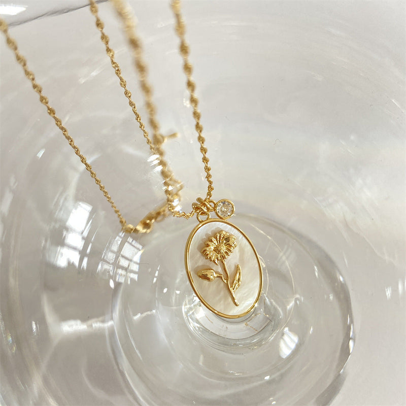 Anslee Mother-of-pearl Birth Flower Necklace