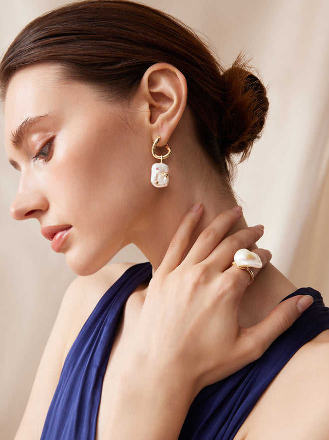 Haddie Freshwater Pearl Earrings