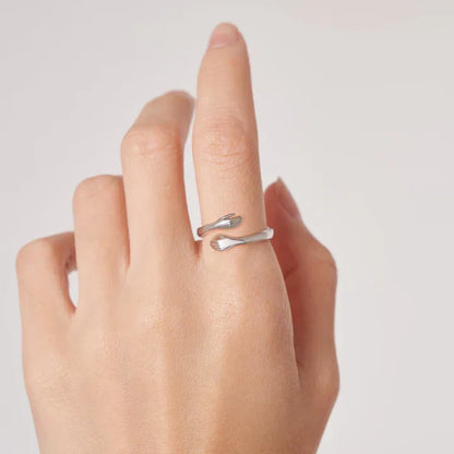 Hug Ring to Mom