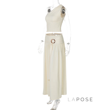 Gracefully Styled Garment for Any Occasion