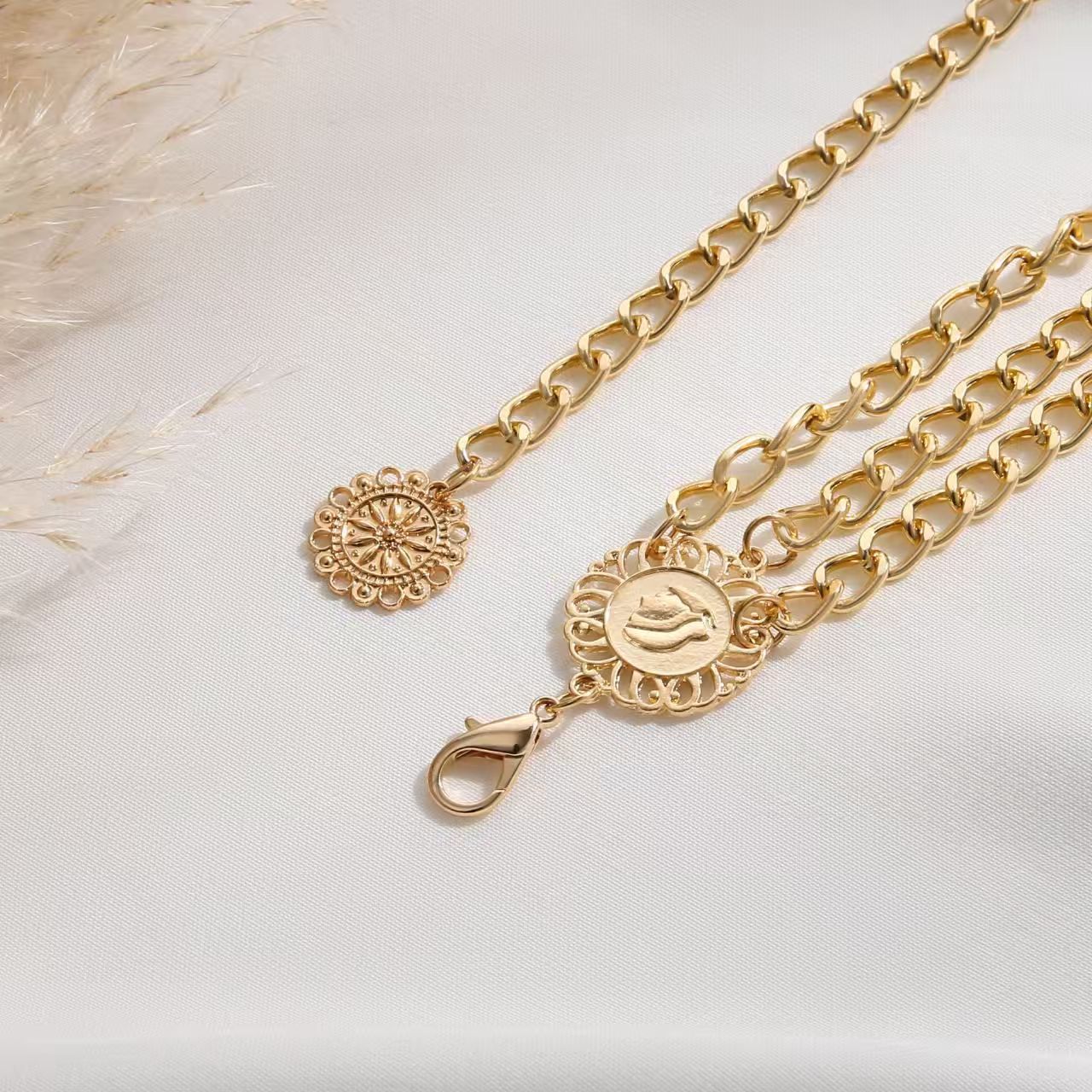 Effortlessly Elegant Garment with a Timeless Design