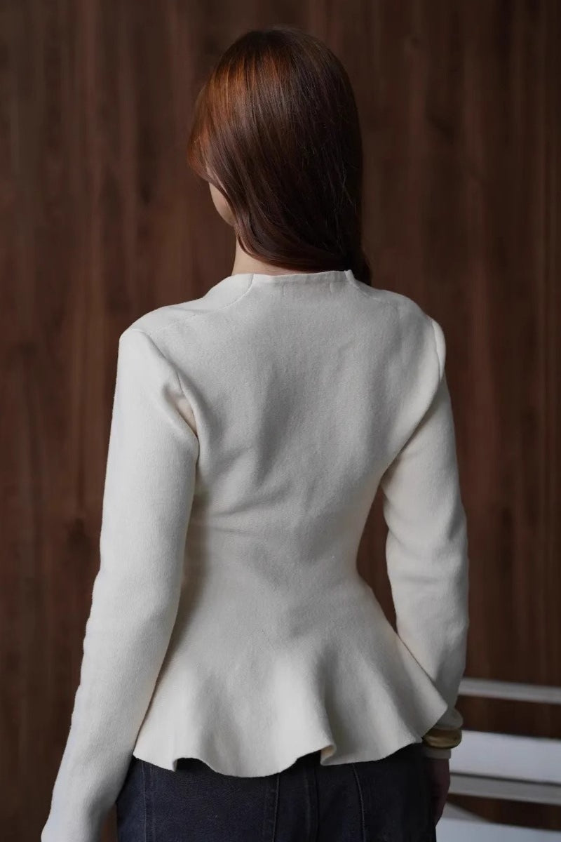 Beautifully Finished Cardigan in a Timeless Design