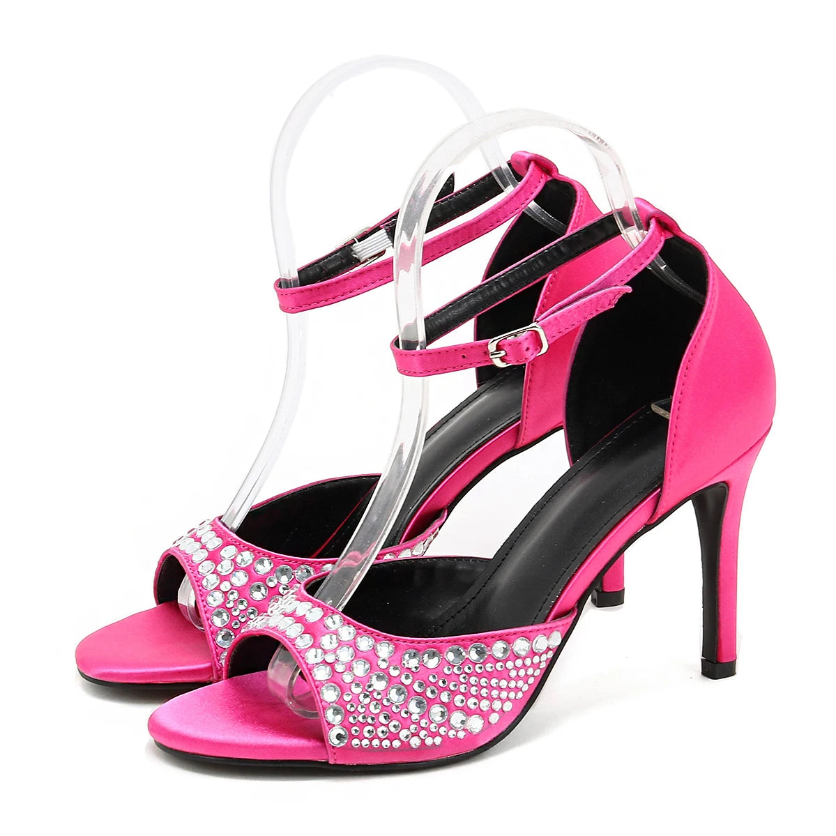 Beautifully Finished Heels in a Timeless Design