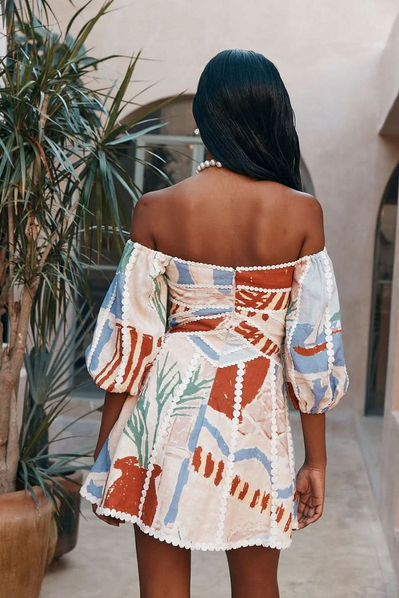 Gracefully Styled Dress for Any Occasion