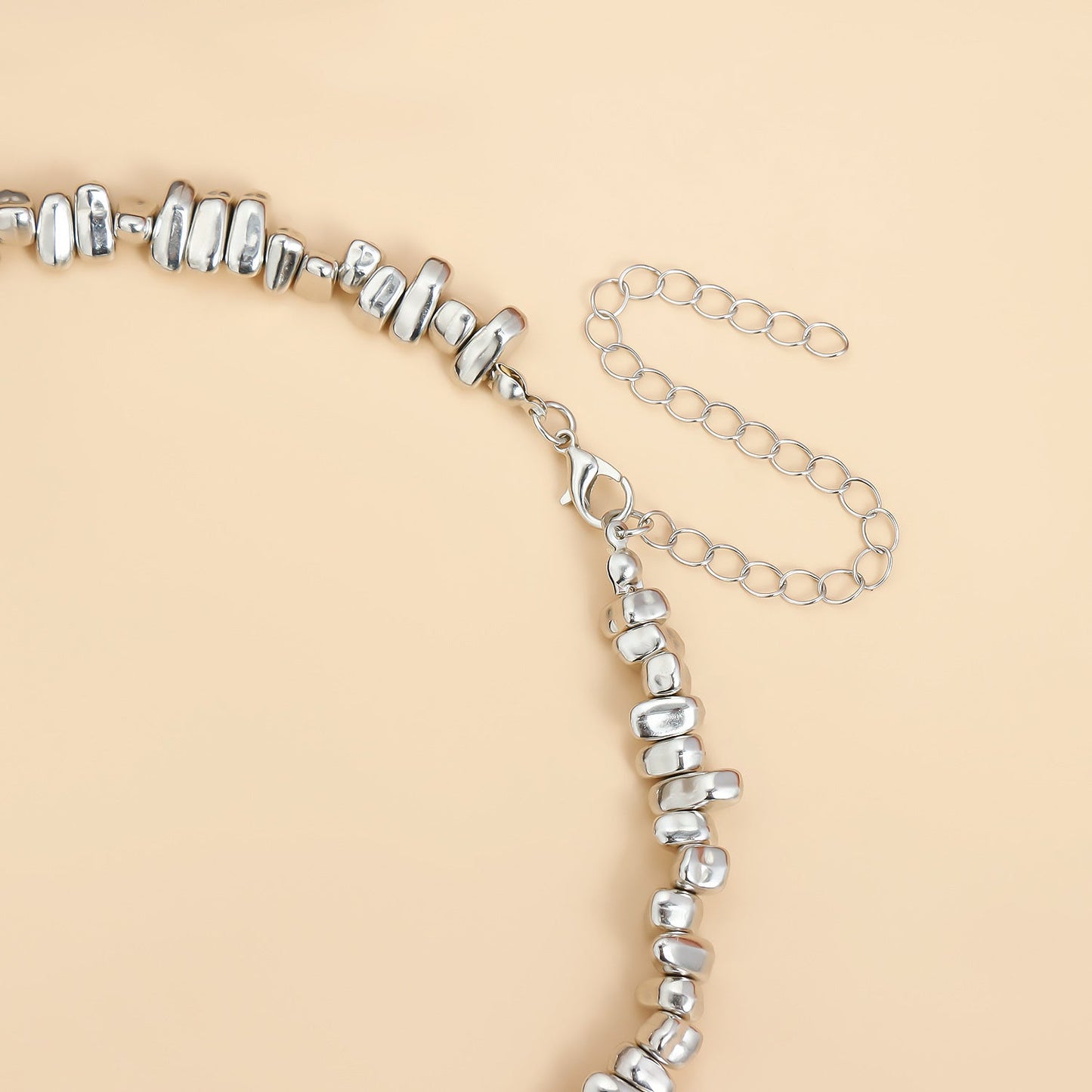Effortlessly Elegant Garment with a Timeless Design