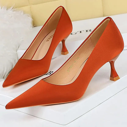 Well Tailored Heels with a Graceful Silhouette