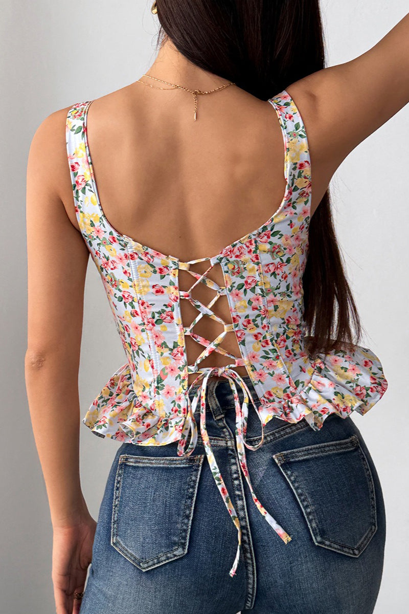 Well Tailored Top with a Graceful Silhouette
