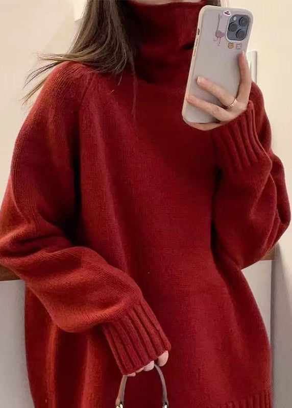 Well Tailored Sweater with a Graceful Silhouette