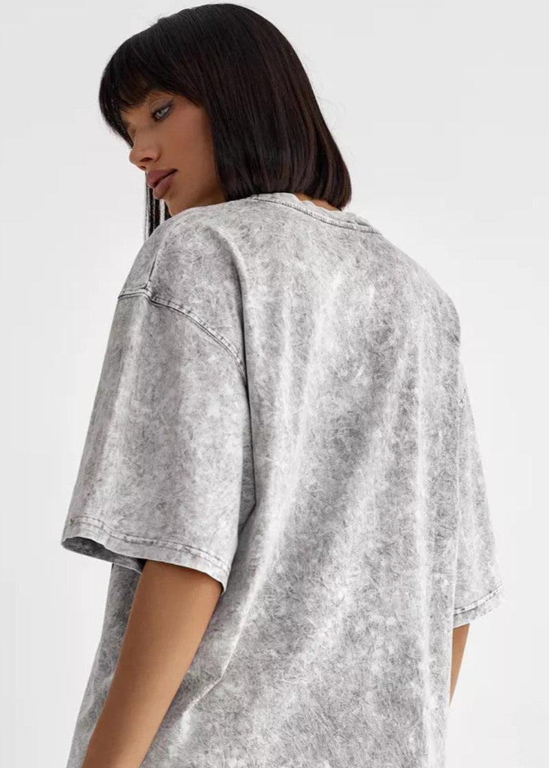 Effortlessly Elegant Garment with a Timeless Design