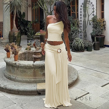 Gracefully Styled Garment for Any Occasion
