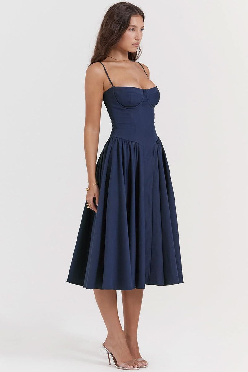 Classic Vintage Dress with a Flattering Fit