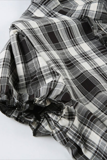 Well Tailored Blouse with a Graceful Silhouette