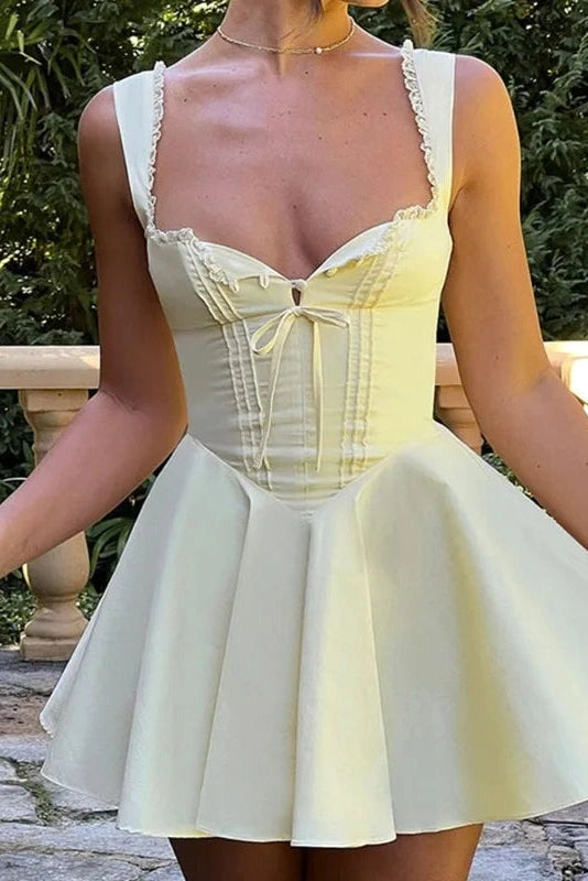 Gracefully Styled Dress for Any Occasion