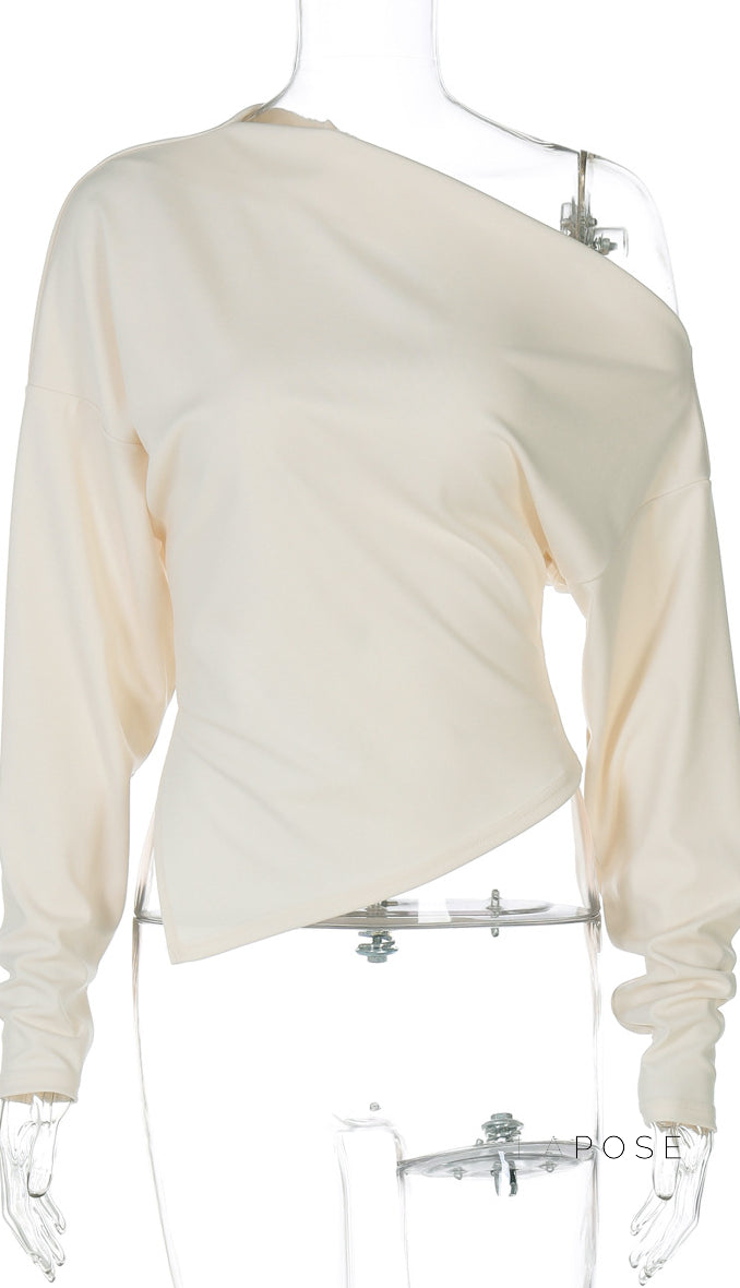 Beautifully Finished Top in a Timeless Design