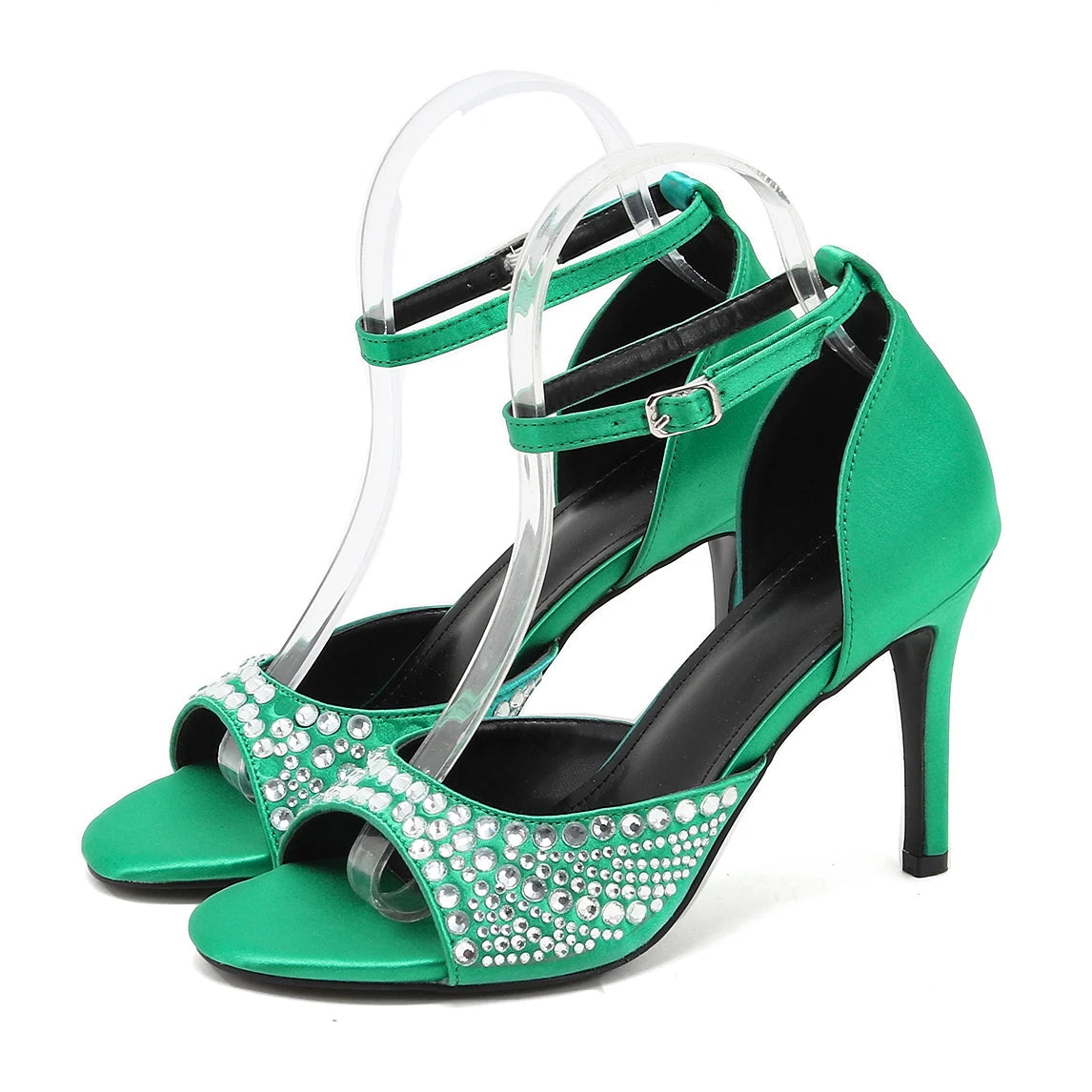 Beautifully Finished Heels in a Timeless Design