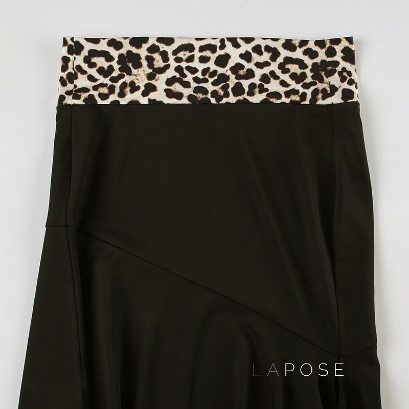 Sophisticated Garment with a Clean Classic Look