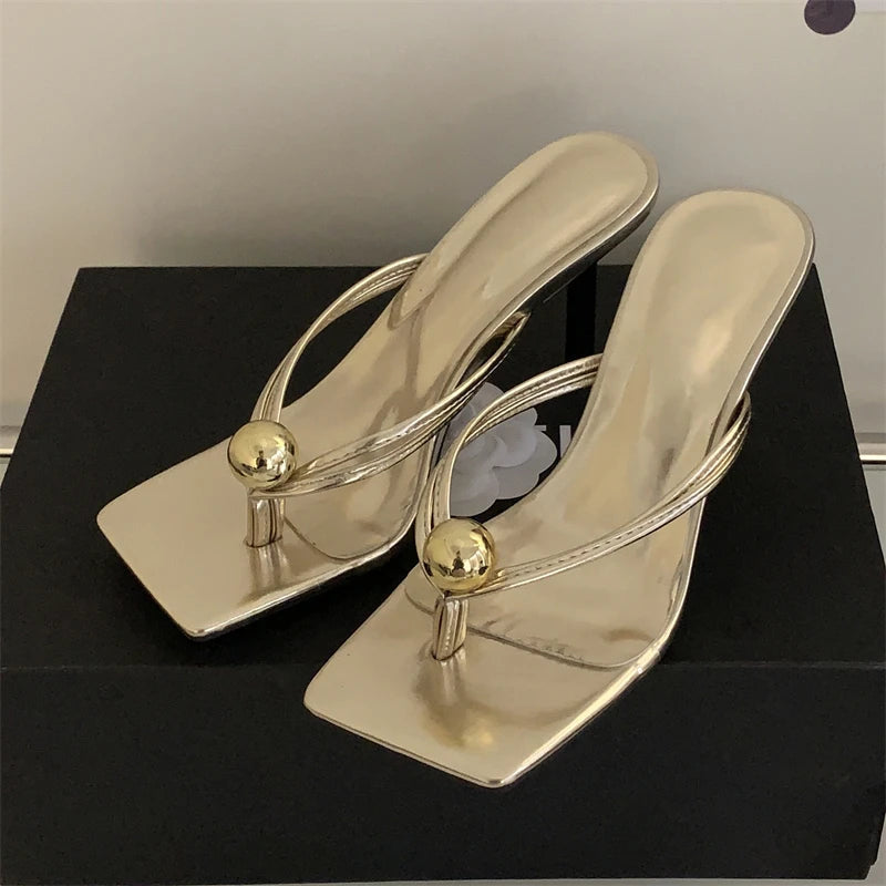 A Vintage Style Heels with Delicate Timeless Details