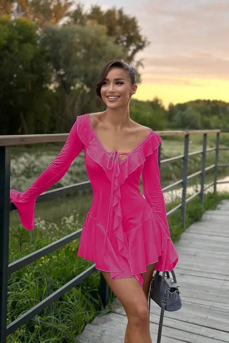 Beautifully Crafted Dress in a Classic Style