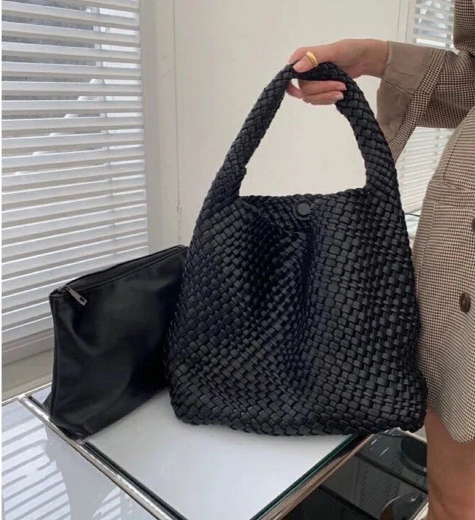 Beautifully Crafted Bag in a Classic Style