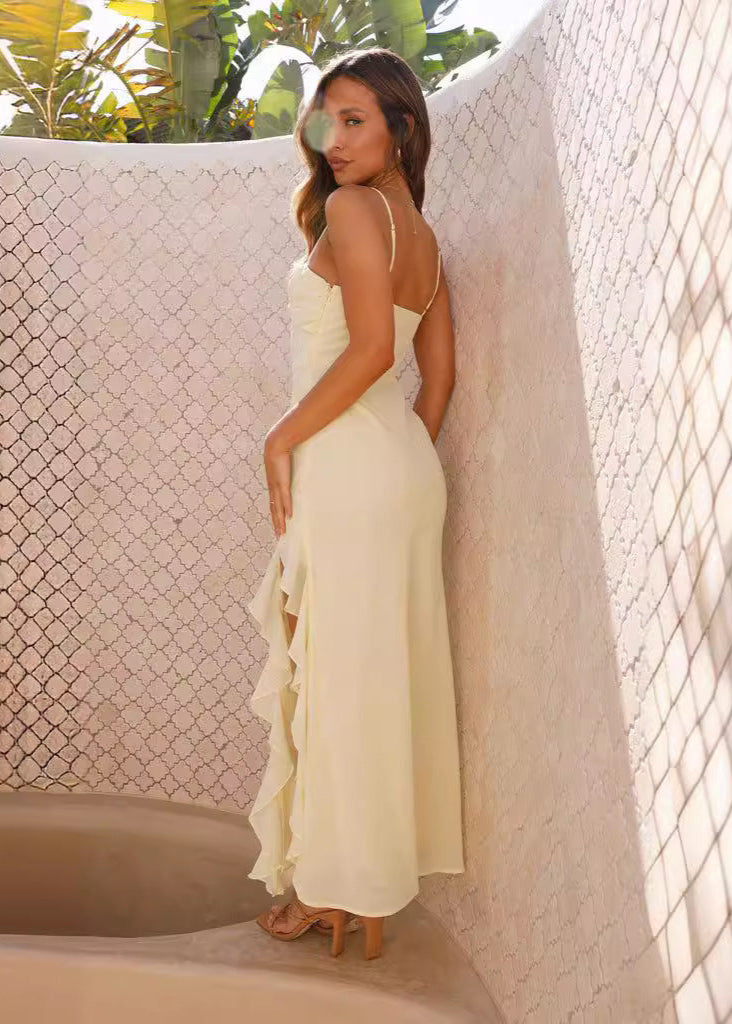 Effortlessly Elegant Dress with a Timeless Design