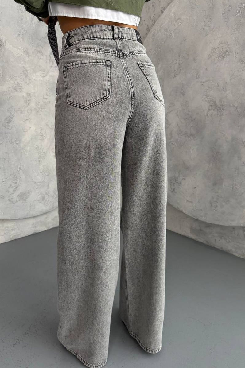 Gracefully Designed Garment