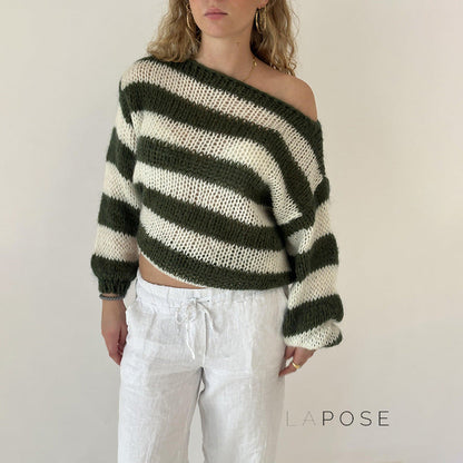 Well Tailored Sweater with a Graceful Silhouette
