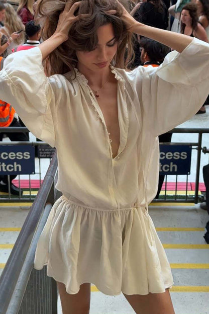 Classic Vintage Dress with a Flattering Fit