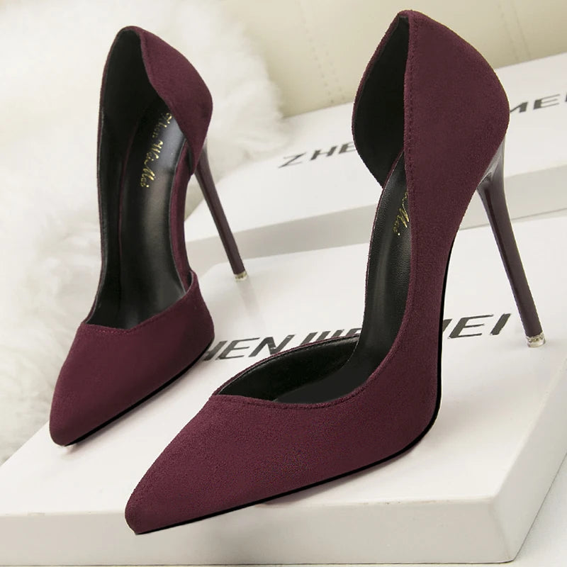 Polished Heels with an Effortless Classic Look