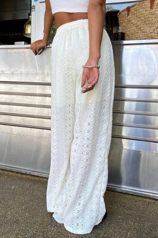 Beautifully Finished Pants in a Timeless Design