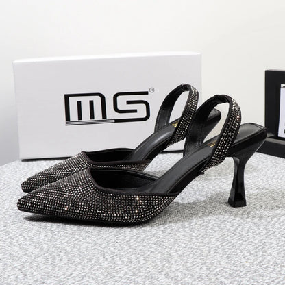 Well Tailored Heels with a Graceful Silhouette
