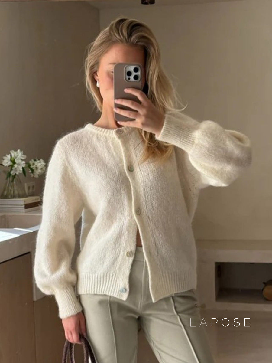Elegantly Styled Cardigan for Everyday Wear