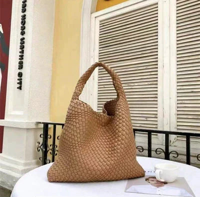 Beautifully Crafted Bag in a Classic Style