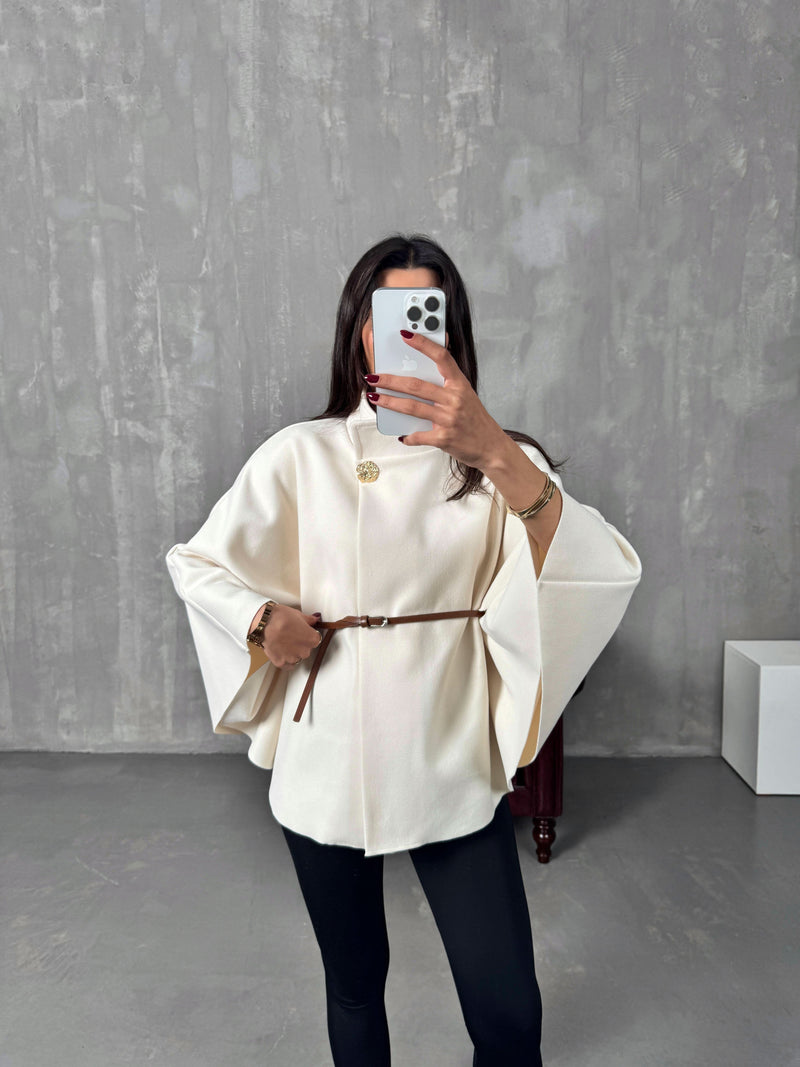 Well Tailored Jacket with a Graceful Silhouette