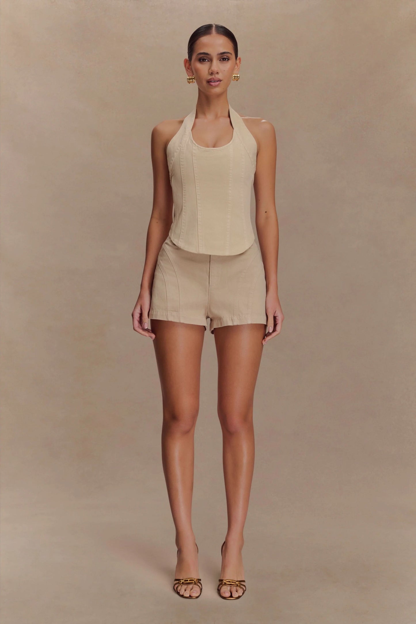 Effortlessly Elegant Garment with a Timeless Design