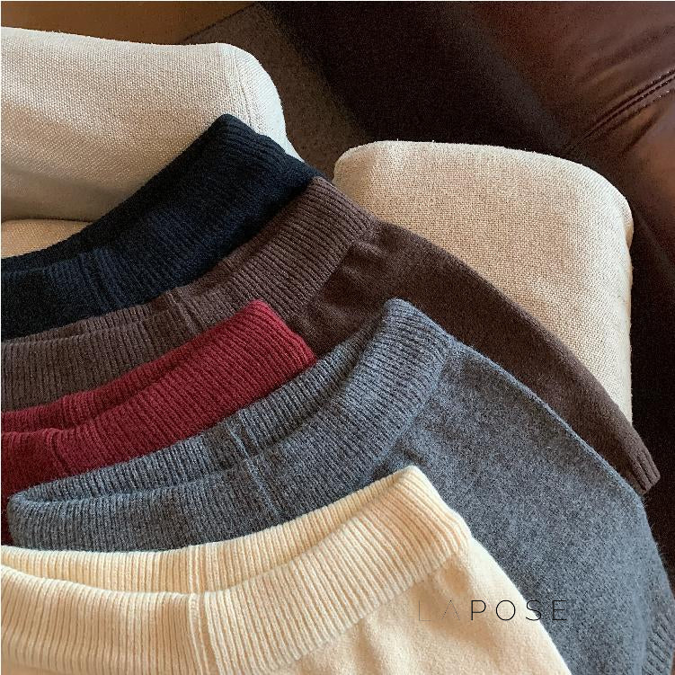 Effortlessly Elegant Garment with a Timeless Design