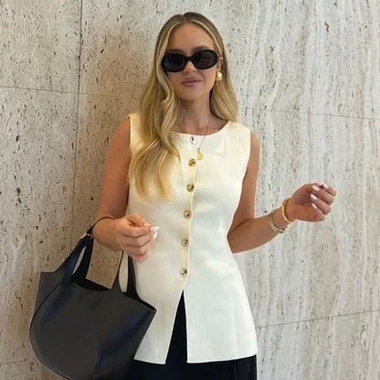 Polished Garment with an Effortless Classic Look