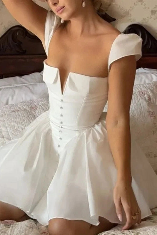Gracefully Styled Dress for Any Occasion