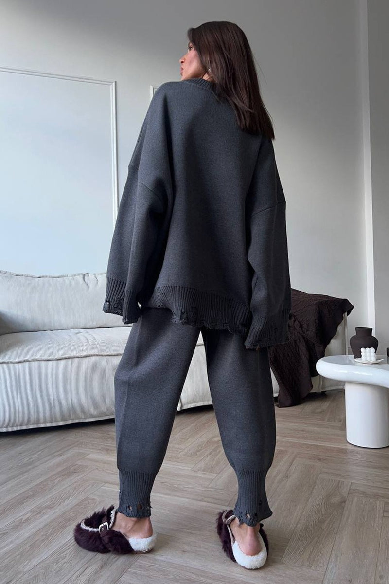 Beautifully Finished Sweater in a Timeless Design