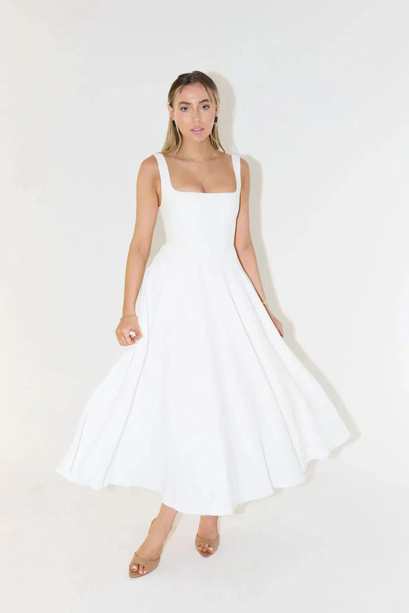 Classic Vintage & Enduringly Stylish Dress