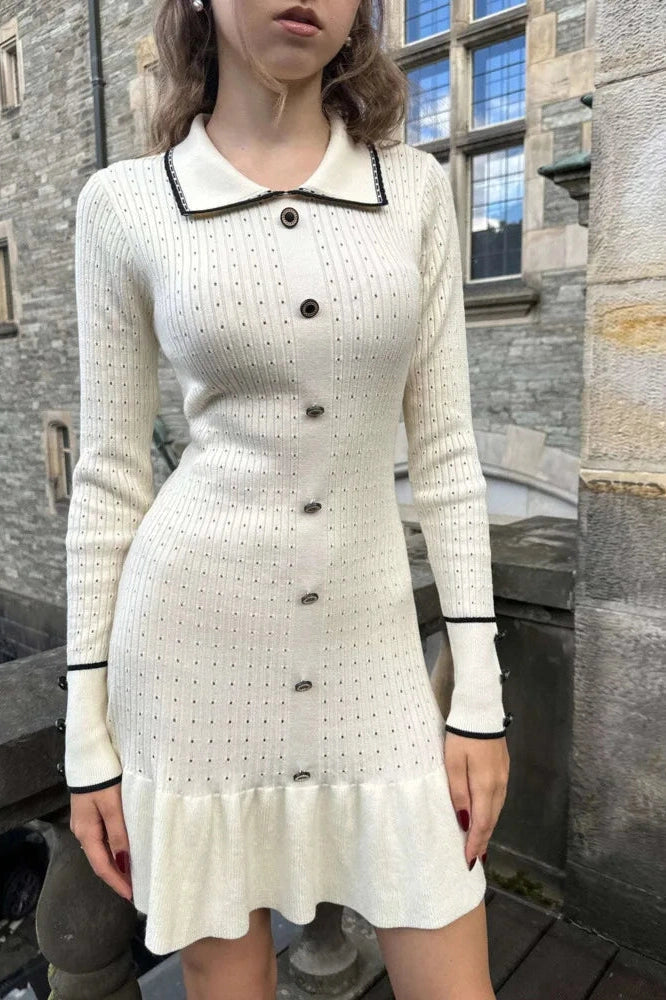 Classic Vintage Dress with a Flattering Fit