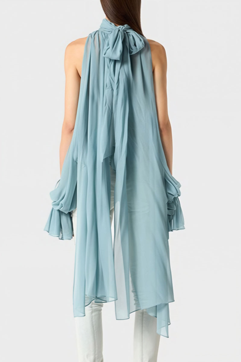 Sophisticated Blouse with a Clean Classic Look