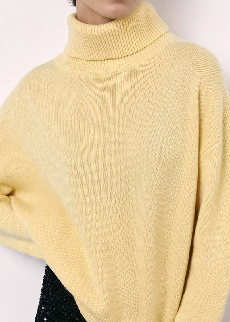 Beautifully Crafted Sweater in a Classic Style